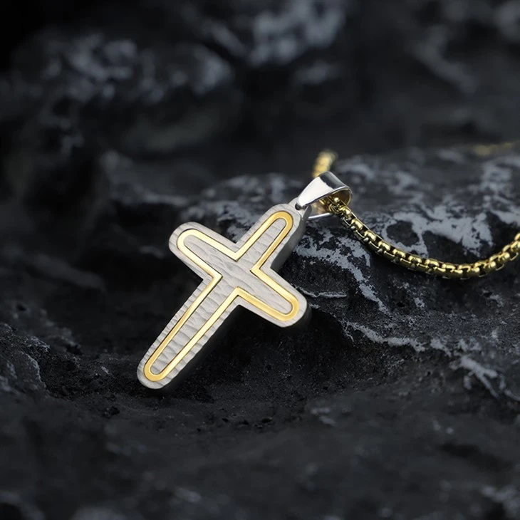 cross charm pendant necklace 02